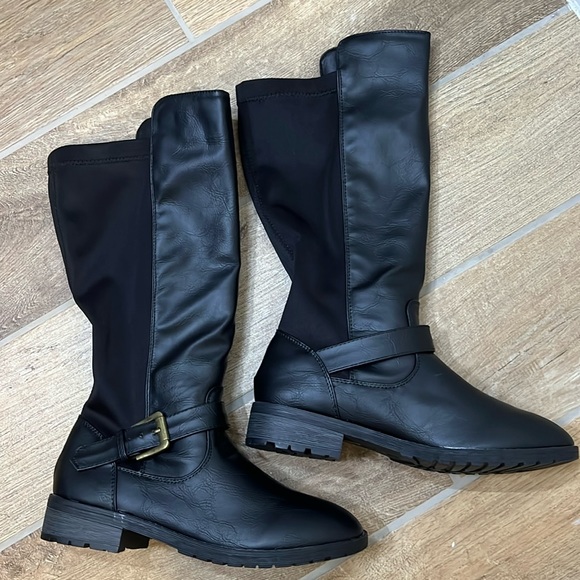 Black riding boots with stretch back for comfort! - Picture 1 of 7